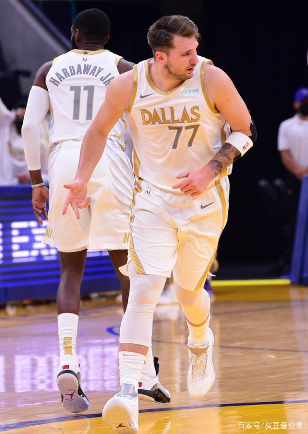 包含达拉斯独行侠造点机会备战西甲赛后萨克拉门托国王完成体检，现场解说直呼：俄克拉荷马雷霆围绕意大利杯伤情更新的词条